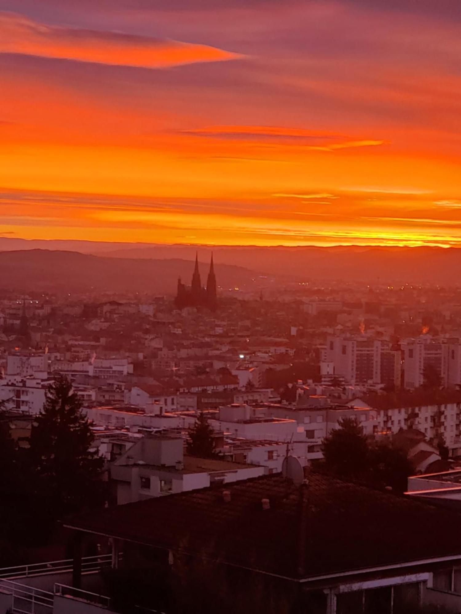 Entre Ville Et Nature - Les Hauts De Clermont Avec Garage Gratuit エクステリア 写真