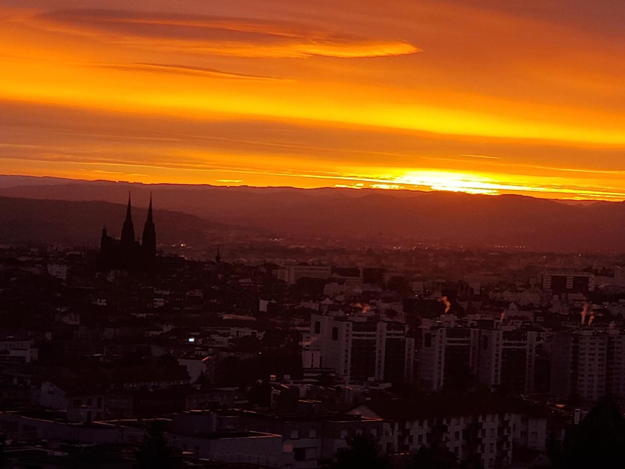 Entre Ville Et Nature - Les Hauts De Clermont Avec Garage Gratuit エクステリア 写真